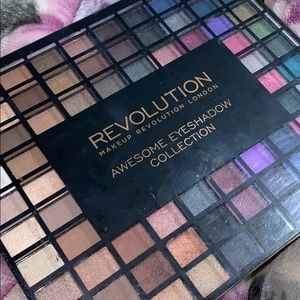 Makeup Revolution Eyeshadow Palette